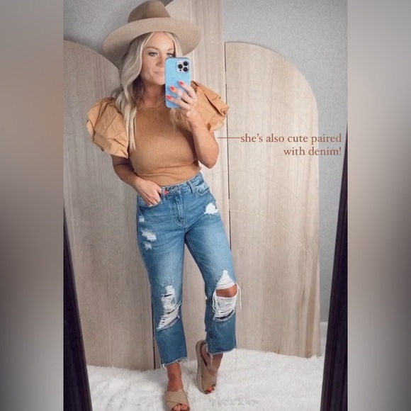 Eesome ruffle bodysuit - Picture 2 of 4